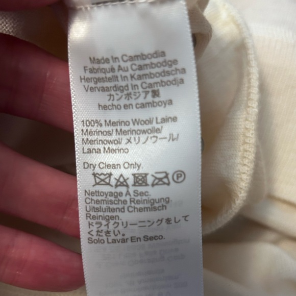 J. Crew Oversized crewneck sweatshirt in merino wool - Picture 6 of 12